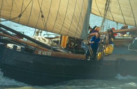 bij een stevige bries is het schip in zijn element